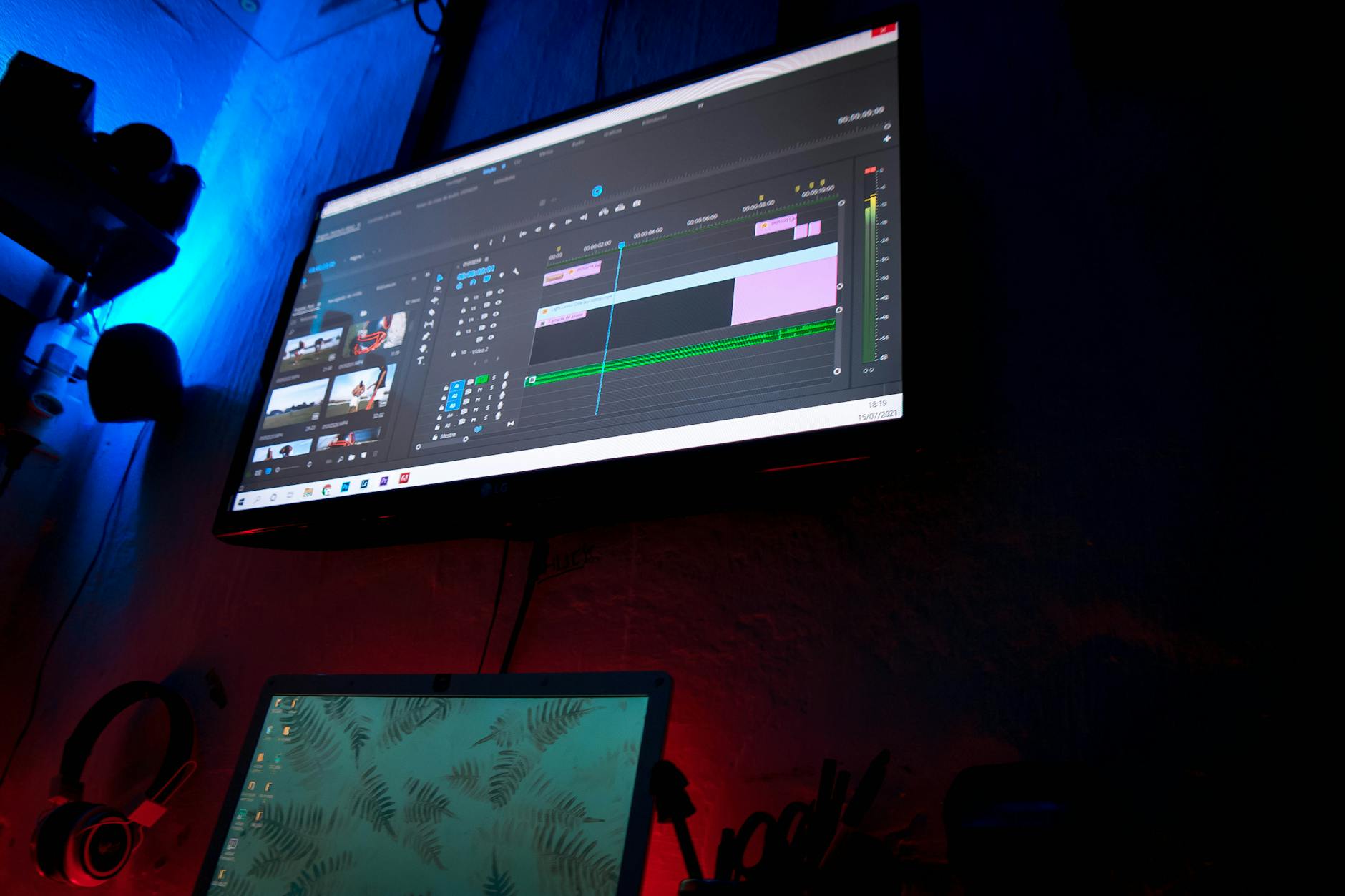 WPS官方下载主视觉 - 灵动办公空间